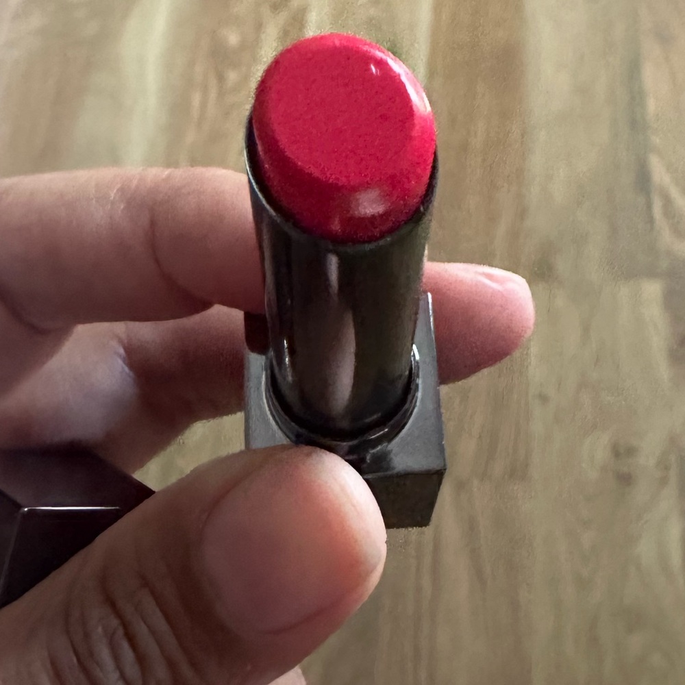 New designer Burberry lipstick